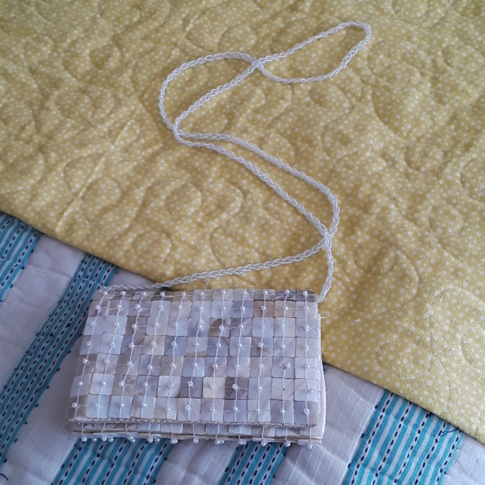 Pearl purse - Picture 3 of 4